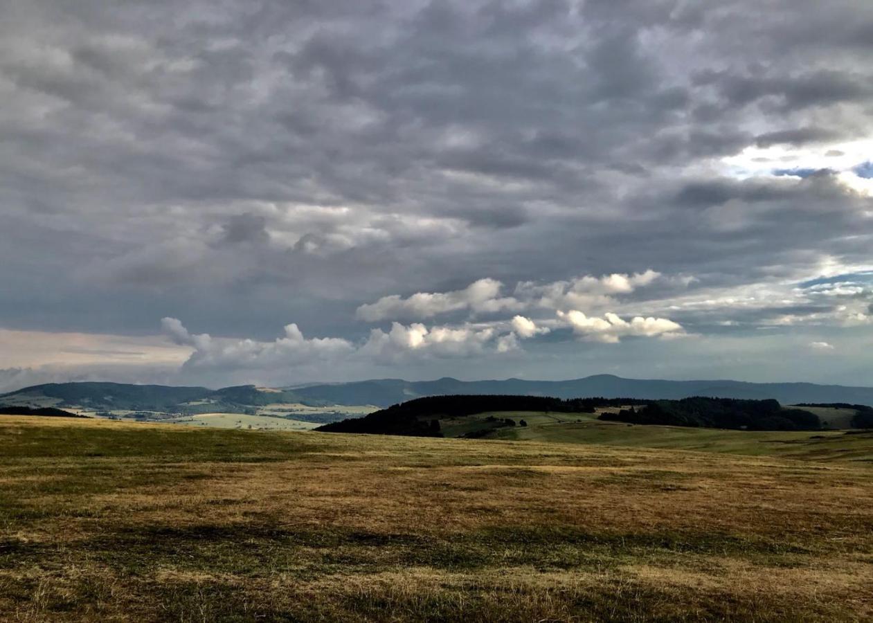 Jagdhaus In Der Rhoen In Voelliger Alleinlage Gersfeld Exteriör bild